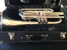 Flugelbone (955Bb)(trombone Pistons). Kanstul Made In USA et 2embouchures Bach 