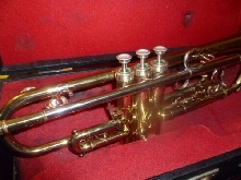 Rare trompette SELMER US modèle SIGNET. Made in ELKHART INDIANA. Vernis gravée