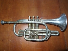 ancienne trompette à trois pistons Gautie à restaurer