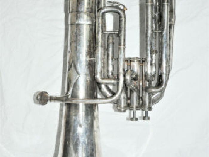 Ancien instrument musique cuivre COUESNON saxhorn tuba euphonium à restaurer