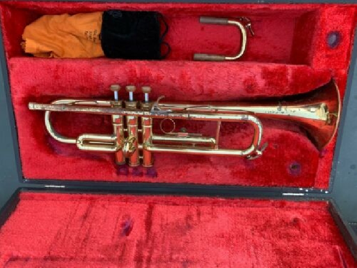 Courtois 420 trumpet made in France 