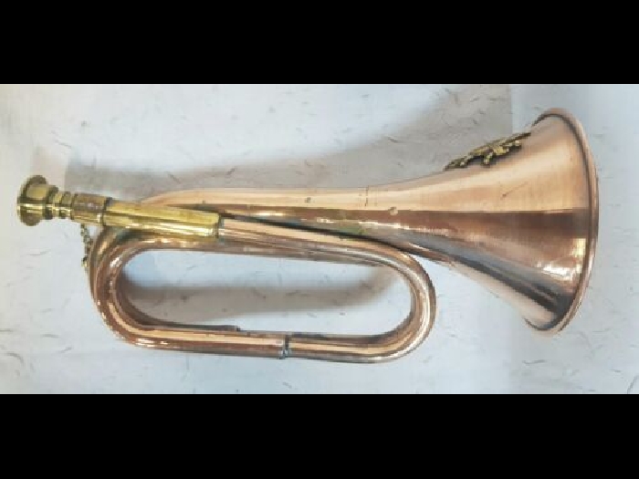 RARE trompette / clairon en cuivre rouge massif de la cavalerie canadienne