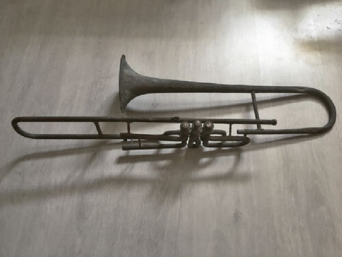 RARE Trombone à Piston COUESNON Maurice MAILLOT Expo Universelle Paris 1900