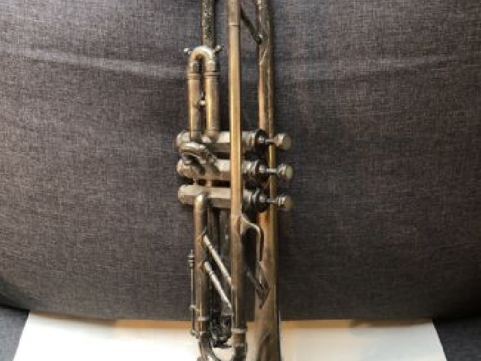 trompette Trumpet ancienne Hess