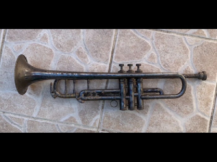 Ancienne trompette AUBERTIN PARIS metal argenté trumpet instrument musique